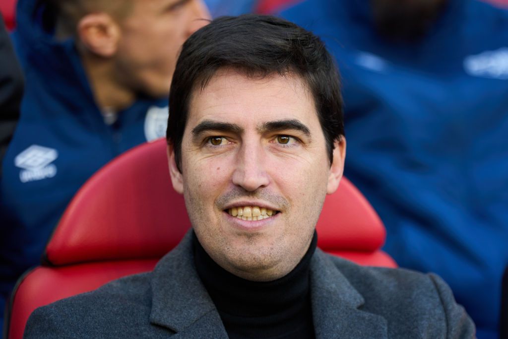 Bos Bournemouth Iraola senang dengan kemenangan atas Brighton; mengungkapkan pesan transfer Unal