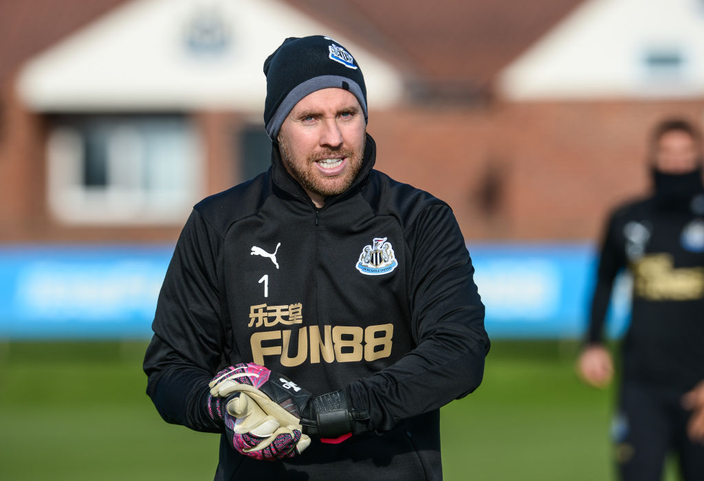 Jenius Bola Untuk hobimu | Mantan kiper Newcastle Elliot meninggalkan Gateshead untuk Crawley